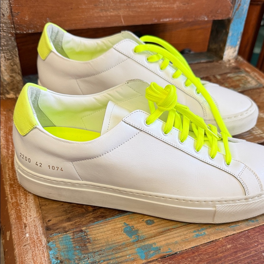 Men’s White Leather Sneakers with Neon Yellow Accents Size 42